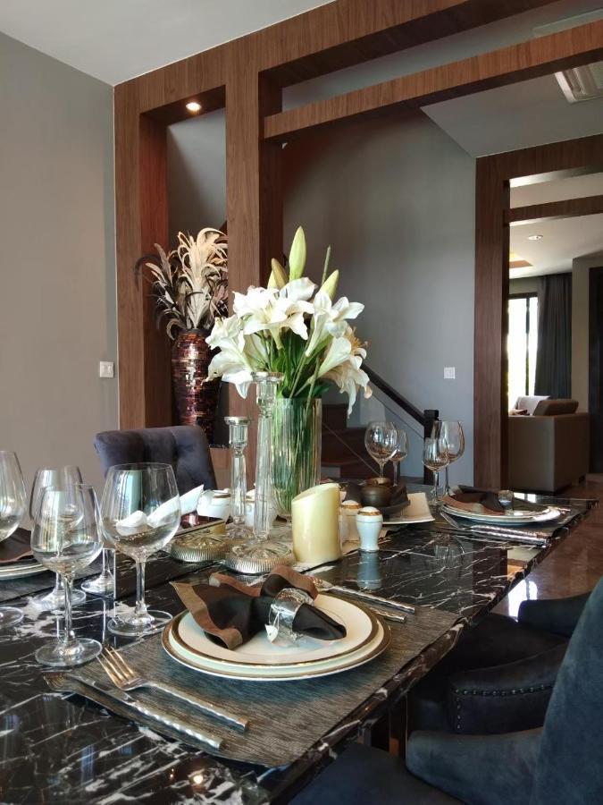 The Regent ​Phuket ​Serviced Apartment ​Kamala ​Beach Buitenkant foto